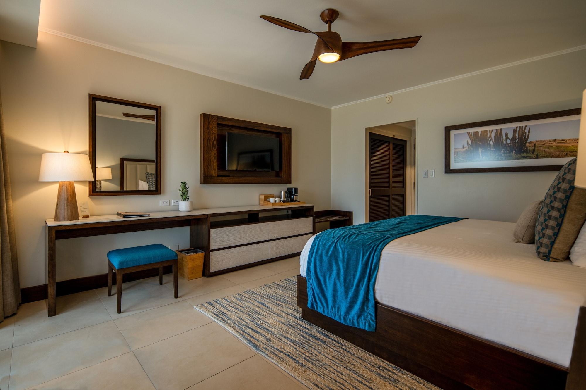 Manchebo Beach Resort And Spa Palm Beach Exterior photo
