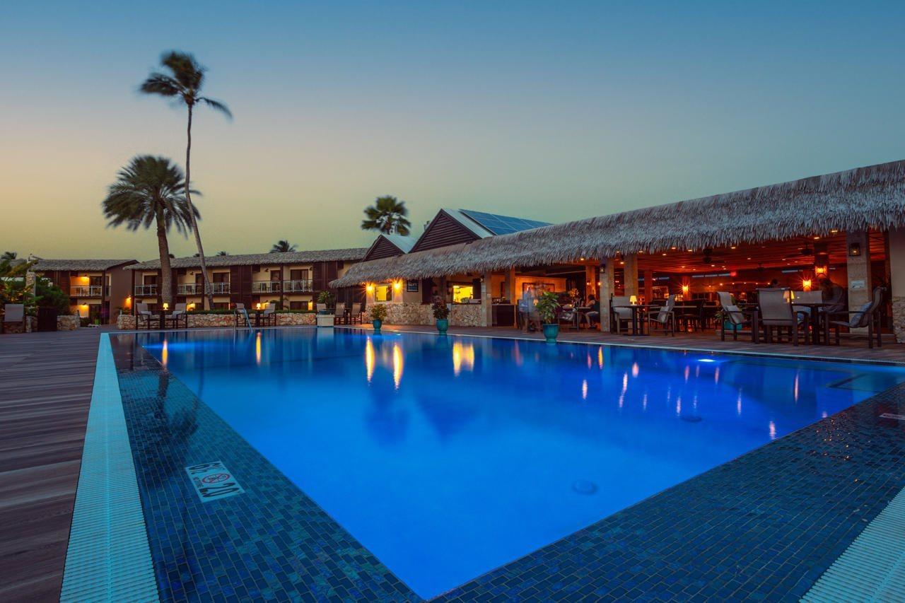 Manchebo Beach Resort And Spa Palm Beach Exterior photo