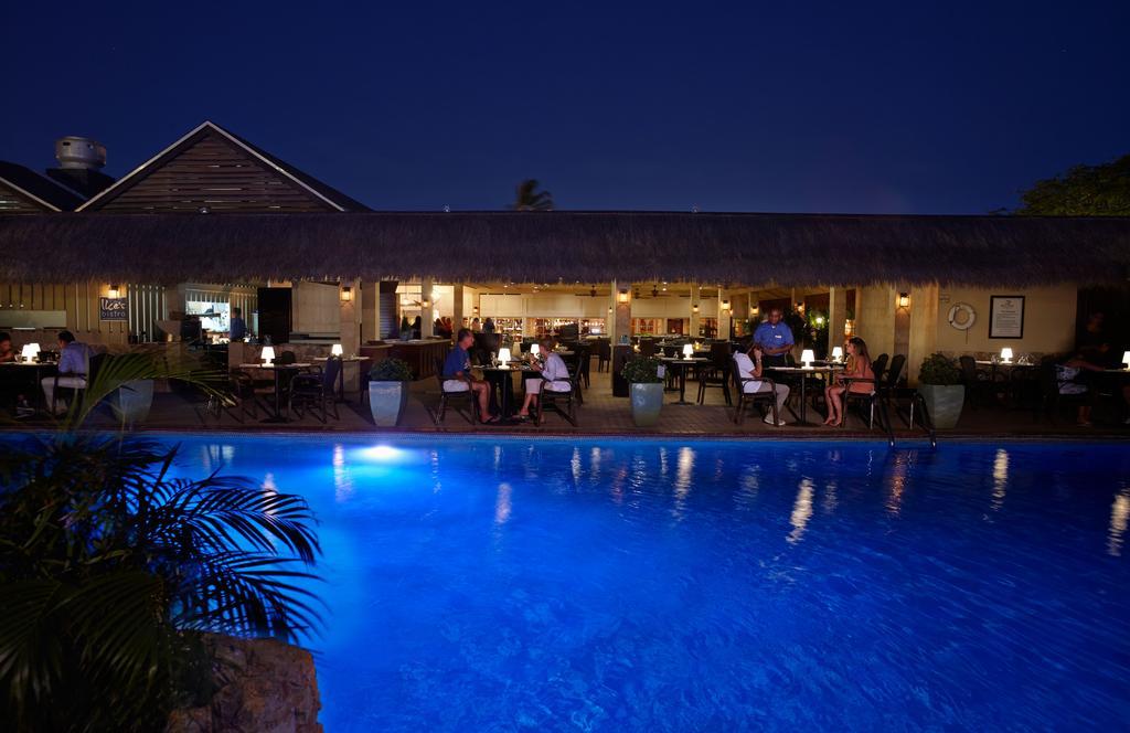 Manchebo Beach Resort And Spa Palm Beach Exterior photo