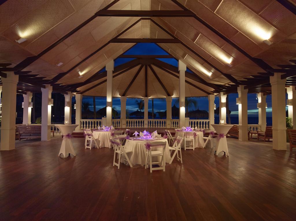 Manchebo Beach Resort And Spa Palm Beach Exterior photo